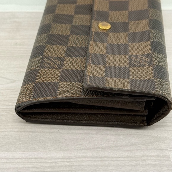 Louis Vuitton Brown and Gold Damier Wallet - Picture 3 of 10